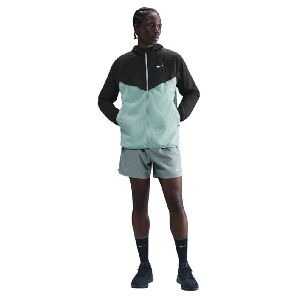 Nike Mens Stride Lightweight  Jacket / Cannon/Black